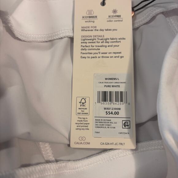 Calia by Carrie Underwood Mid Rise Shorts in Pure White Large Journey Collection - Picture 5 of 6